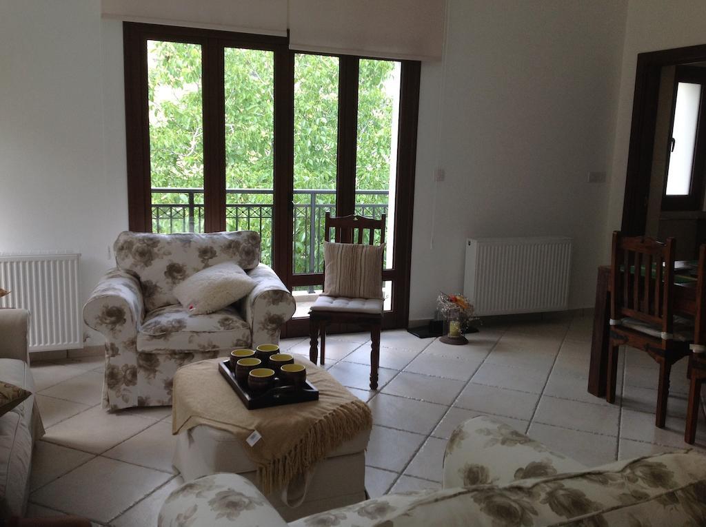 Ta Spitakia Tis Theodosias Apartment Kalopanagiotis Room photo